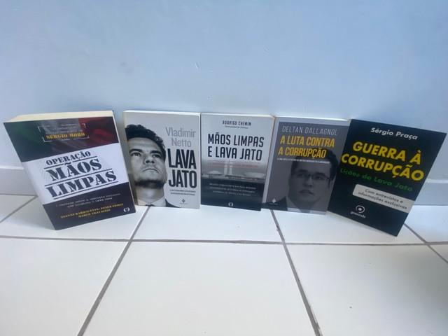 Livros sobre a Lava Jato