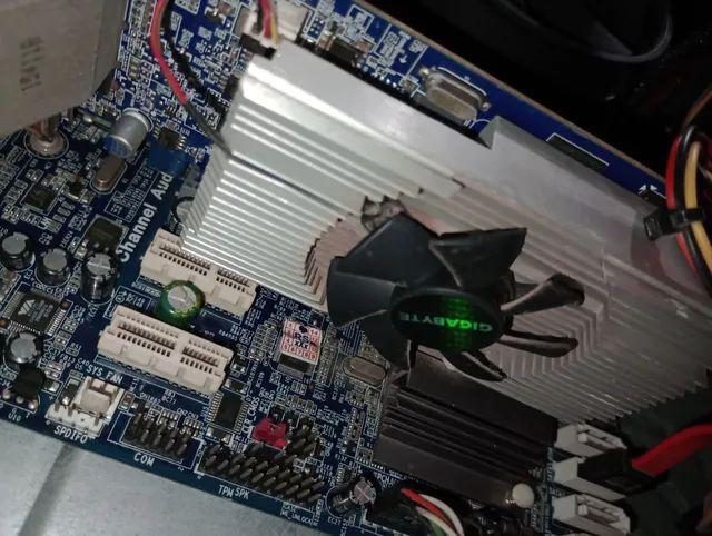 Placa de vídeo gigabyte GTX 750 ti 2gb