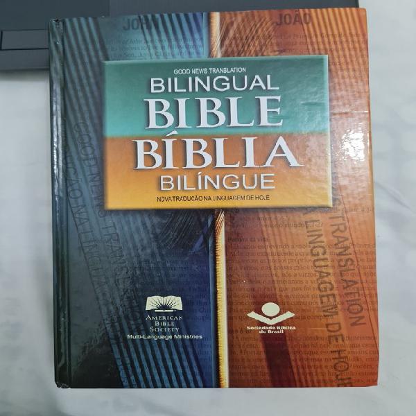 Bíblia bilíngue (portugues/inglês). nova tradução na