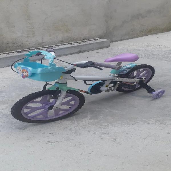 Bicicleta infantil frozem usada