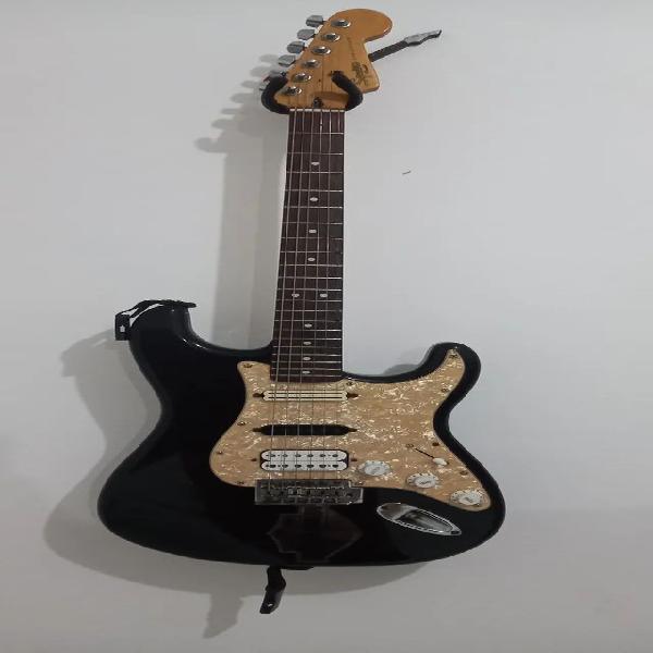 Guitarra Fender Squier Vintage Modifier