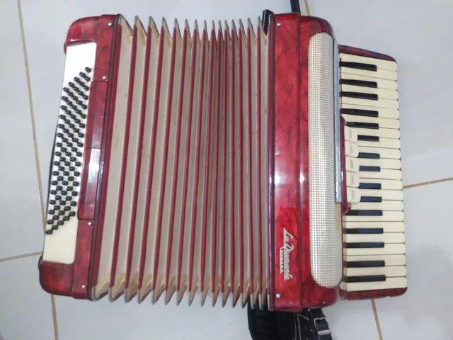 Acordeon italiano 80 baixos