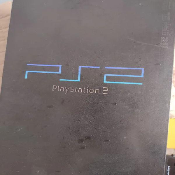 Playstation 2 fat ano 2002