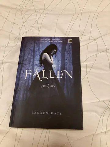 Série de livros ?fallen?