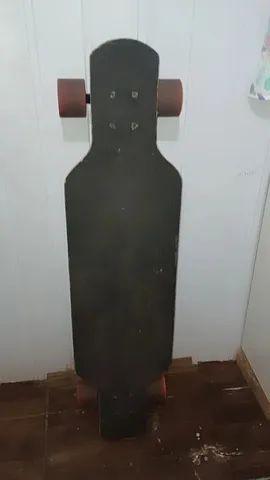 Skate long board comprei na Free surf por 800 reais.