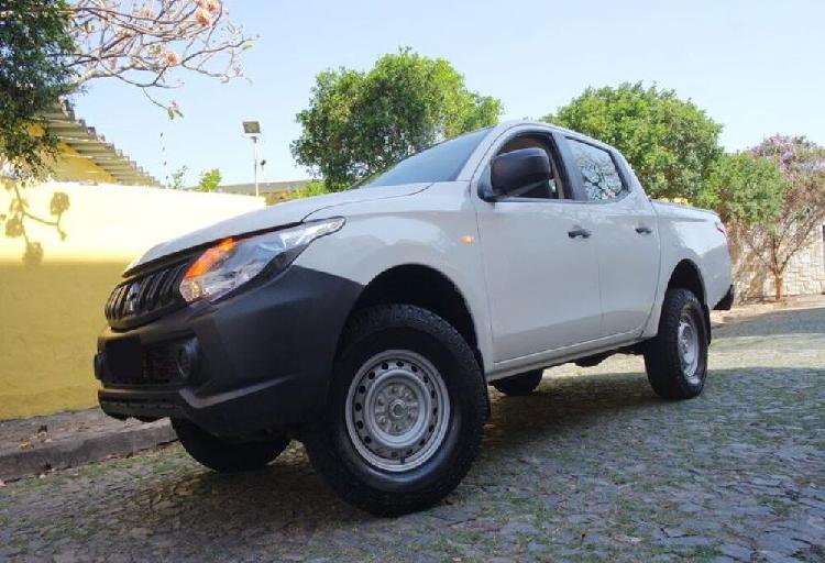 Mitsubishi l200 2.4 gl sport 4x4 21/22 branco