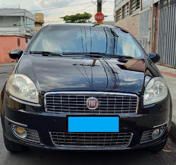 Fiat Linea 1.8 ESSENCE 12/12 Preto