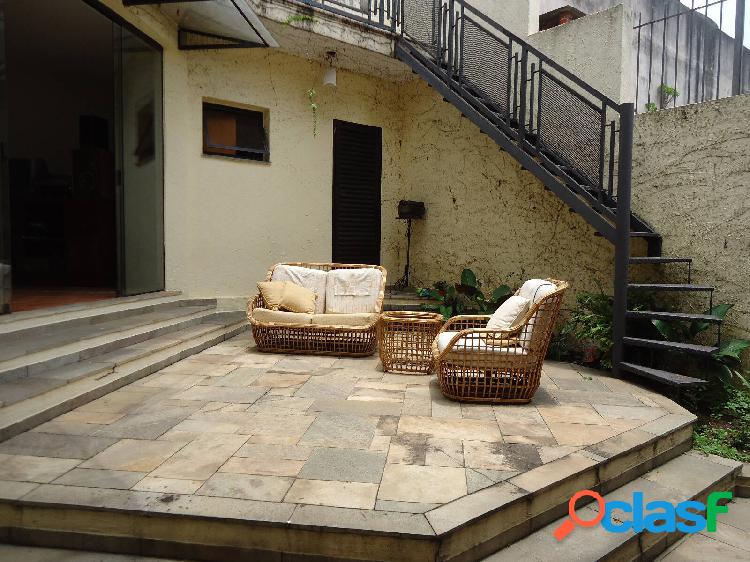 Excelente casa - suite - ampla - varanda - quintal com lazer Excelente casa - suite - ampla - varanda - quintal com lazer