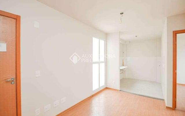 Apartamento com 2 quartos para alugar na sete mil e oito, Apartamento com 2 quartos para alugar na sete mil e oito,