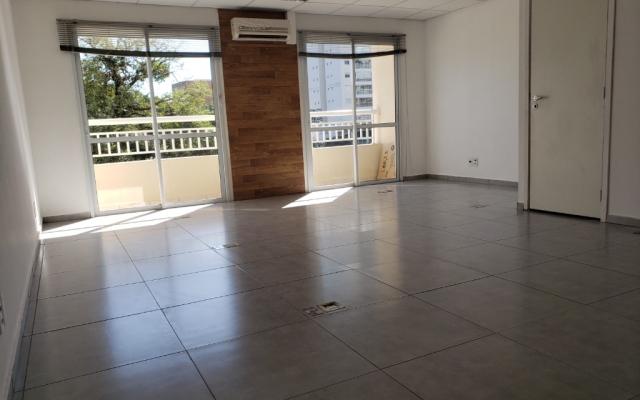 Linda sala comercial de 46 metros - novamerica office park -