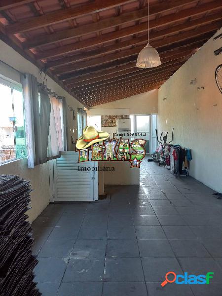 SOBRADO PARA VENDA EM CONJ. HAB. A. E. CARVALHO 2