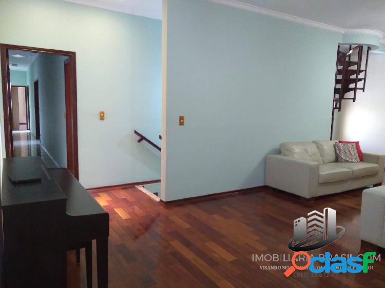 Sobrado de Ótima Oportunidade Próxima ao Centro 2