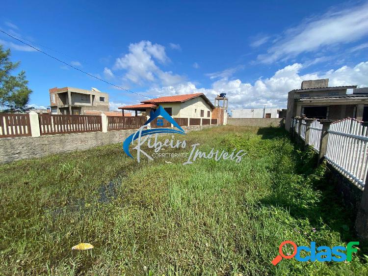 Ótimo terreno medindo 282m² a 50 metros do mar no balneário Riviera. 1