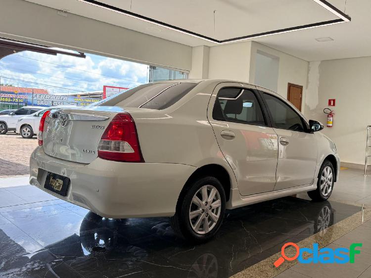 TOYOTA ETIOS XLS SEDAN 1.5 FLEX 16V 4P AUT. BRANCO 2018 1.5 FLEX 3