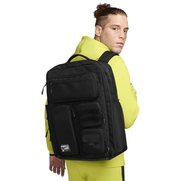 Mochila nike utility elite 2.0 37l masculina - preta