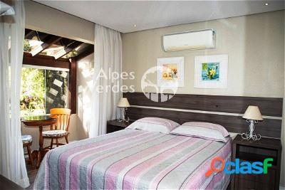 Casa com 6 quartos, 510m², à venda em Canela, Centro 5