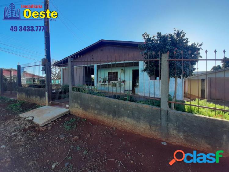 Duas casas em alvenaria, e terreno de esquina com 1.154m2 4