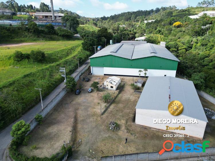 Galpão industrial com 3.759m² de área construída à venda