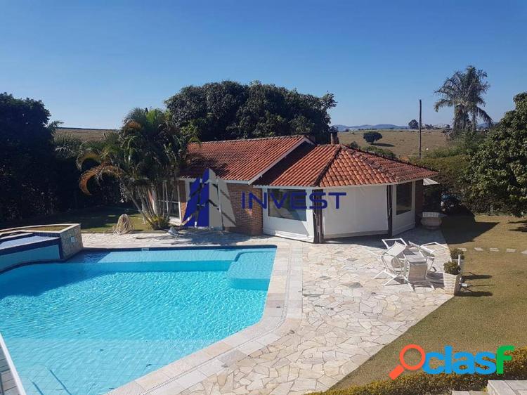 Linda casa a venda em condomínio fechado na cidade de Itatiba.