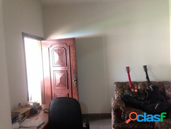 Residencia na Vila Pacifico 4