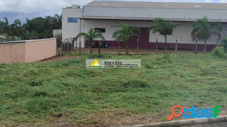 Terreno de topografia plana a venda no cond. monte verde em nova resende