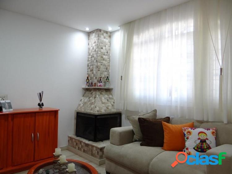Casa com 3 quartos, 134m², à venda em Curitiba, Barreirinha 3