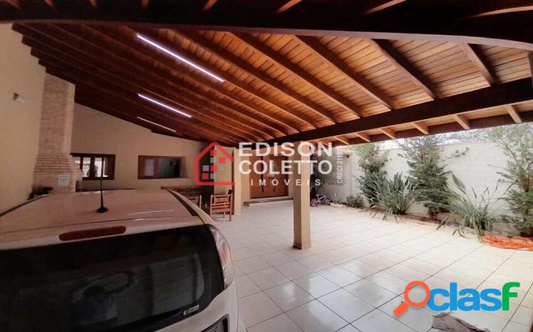 Linda casa a venda em Jaú, no Jardim Campos Prado II com 4 dormitórios 5