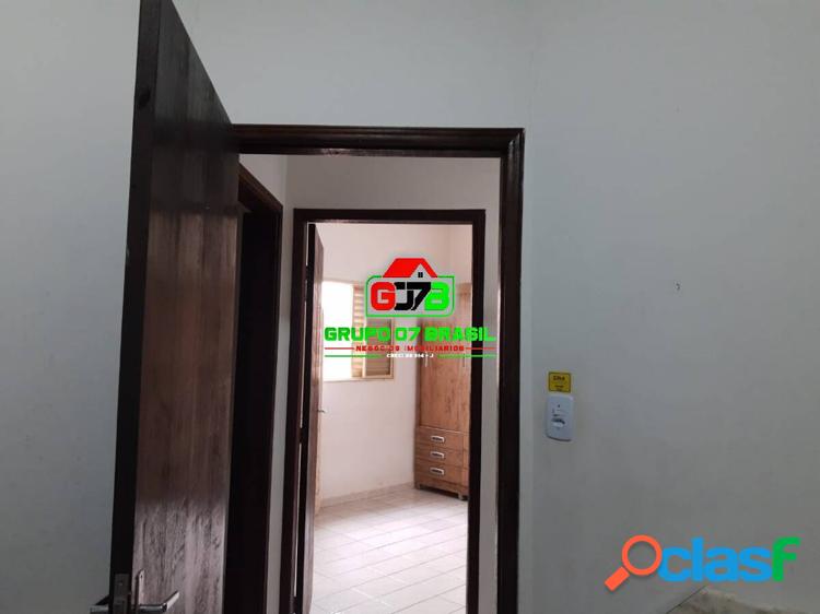 Casa com 03 Dormitórios e uma suíte no Parque Industrial