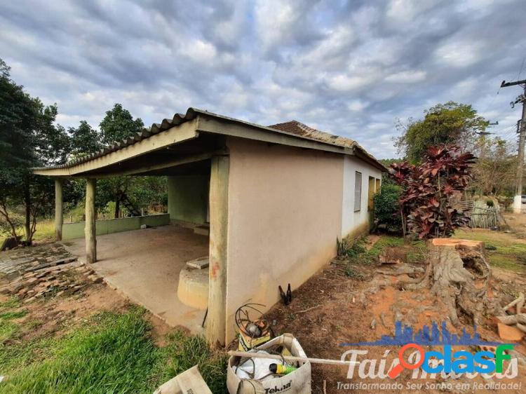 Maravilhoso terreno com casa no Douradilho