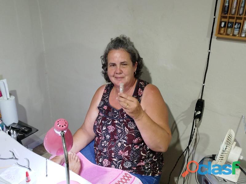 Manicure e Pedicure Rosa Helena 6