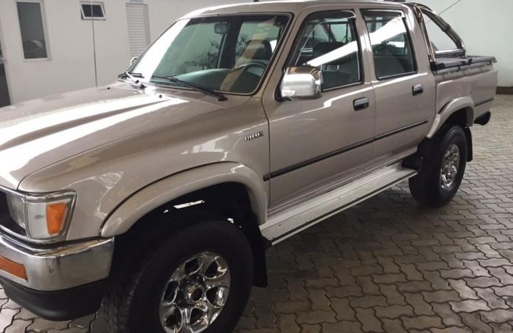 Toyota hilux sr5 4x4 2.8 (cab. dupla) / 2001 Toyota hilux sr5 4x4 2.8 (cab. dupla) / 2001