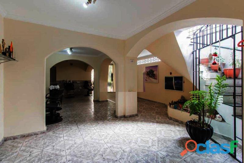 SOBRADO DE USO RESIDENCIAL OU COMERCIAL DE 358 M2. EM SANTANA 7